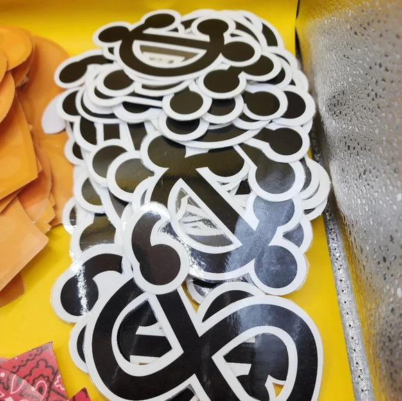 Hundreds of Punch Out Coated Letters Numbers Lot Children Learning School - Picture 3 of 4